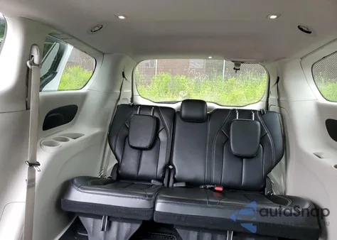 2023 Chrysler Pacifica Hybrid Touring L z USA, uszkodzony, nr VIN 2C4RC1L75PR541042